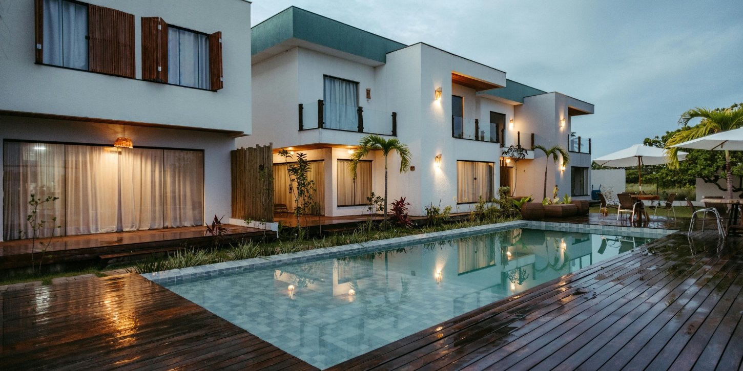 Why Dehumidifiers Are Essential for Villas Near the Sea and Lakes in the UAE